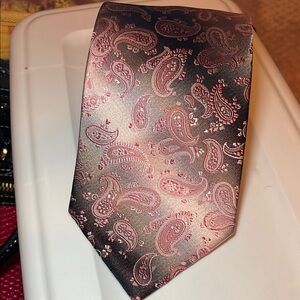 Elegant Black and Pink Paisley Tie